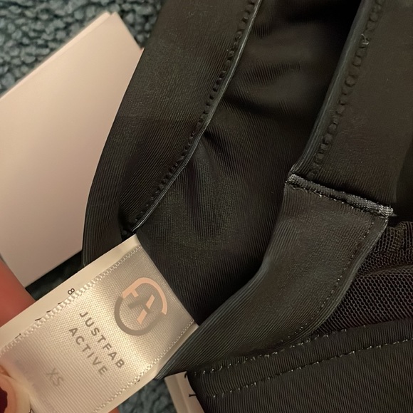 NWT Comfy Sports Bra Dark Camo - Picture 9 of 9